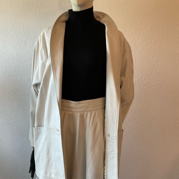 VERY RARE.SKIBOL by Canavesa  SWITZERLAND. Buttery white Italian leather suit. - Picture 2 of 16